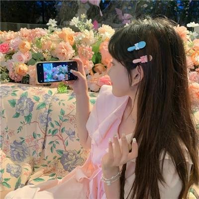 骆驼女孩的沙漠之旅